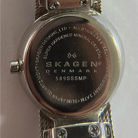 Vintage Skagen Denmark Stainless Steel with Diamond Dial Watch - Picture 11 of 11